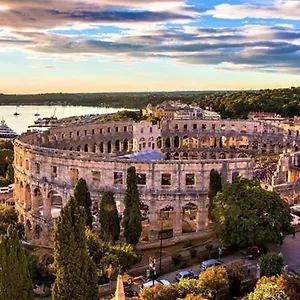 Central Apartments Pula