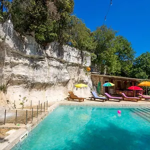 House Cave Romana Vikendica